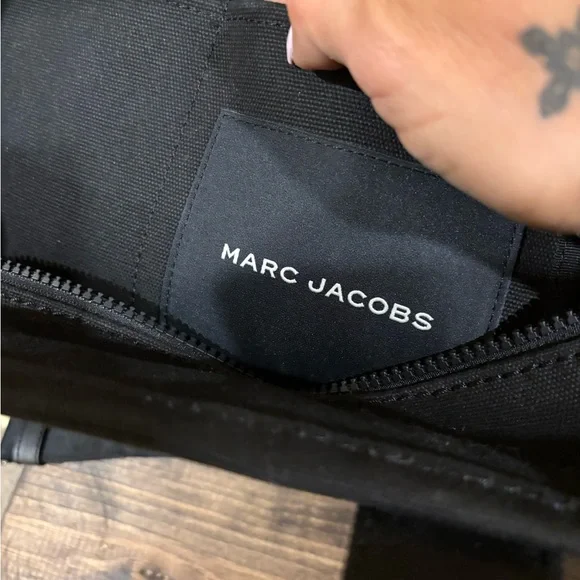 Marc Jacobs Black Tote Bag - Picture 2 of 4